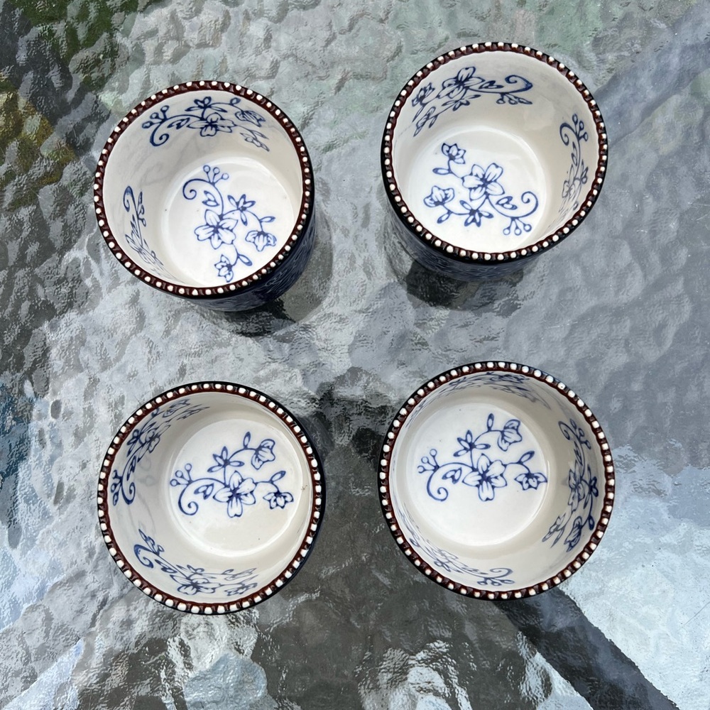 Set of 4 Blue Floral Lace Ceramic Ramekins - Picture 3 of 6